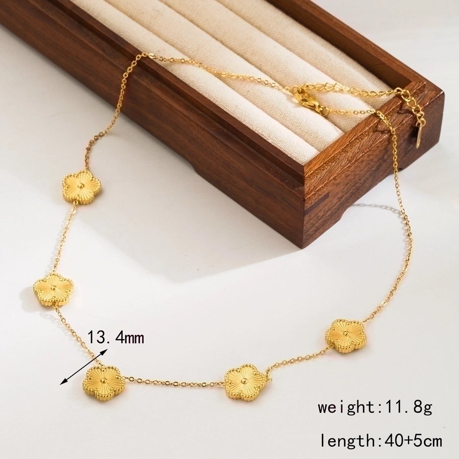 French Style Flower Necklace (18K Gold Plated)